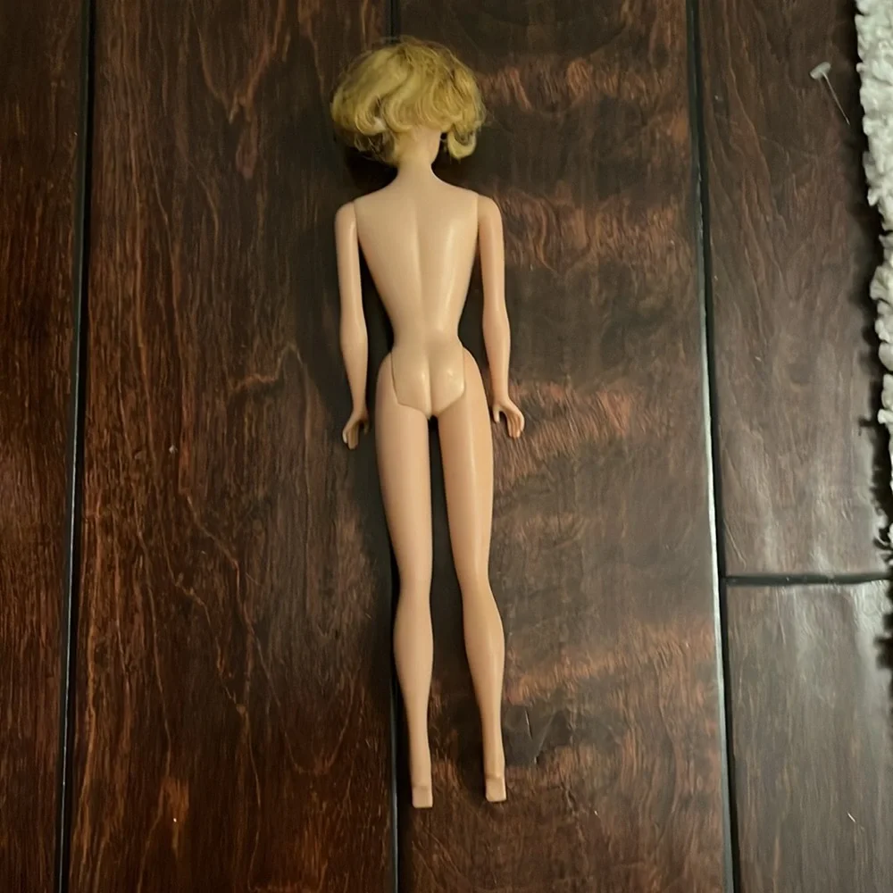 VINTAGE 1962 MATTEL MIDGE BARBIE DOLL Curly Hair Painted Nails and Toes Japan